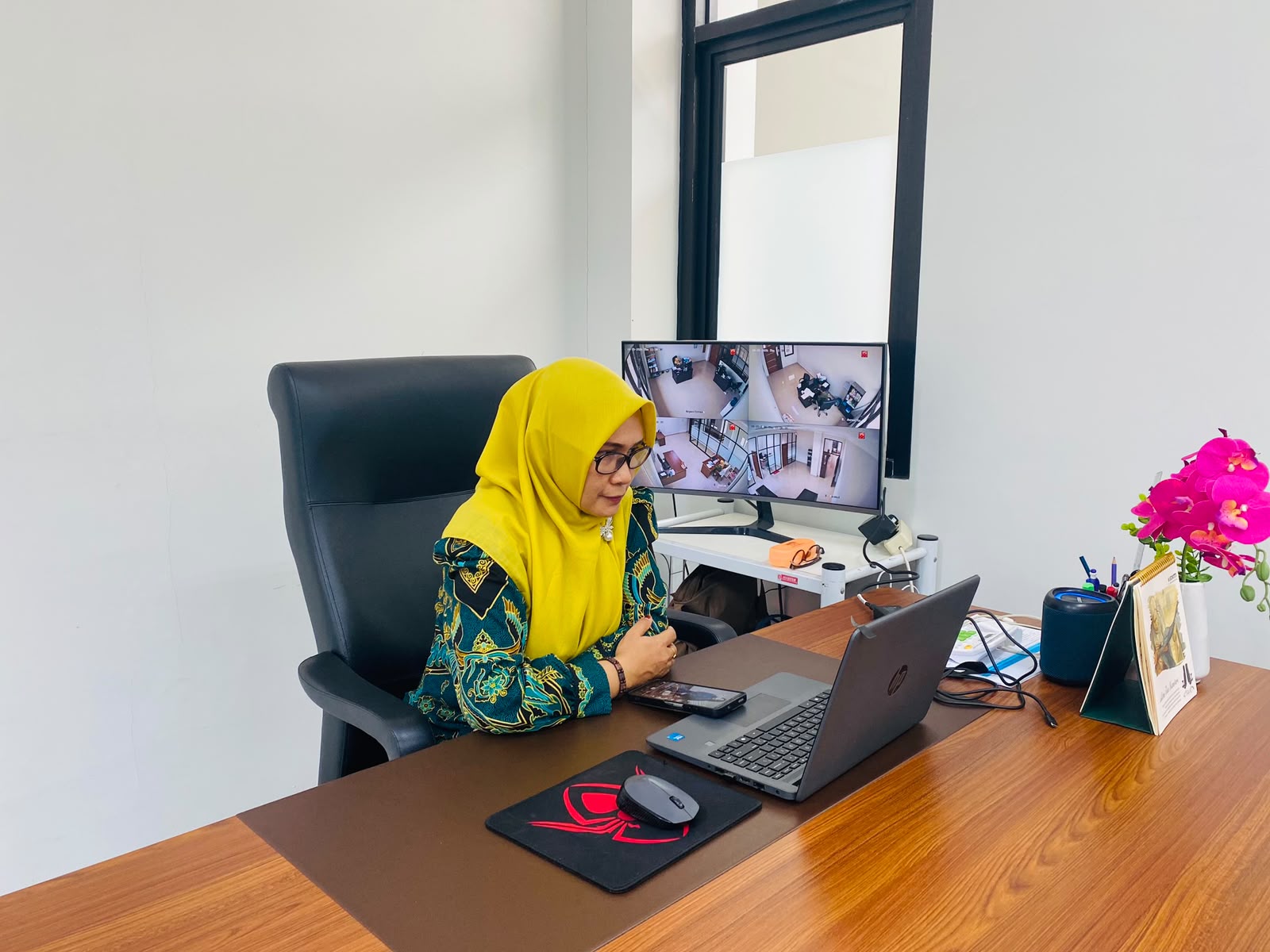 1.Zoom srikandi